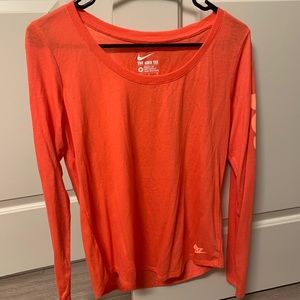 Nike Long sleeve athletic top